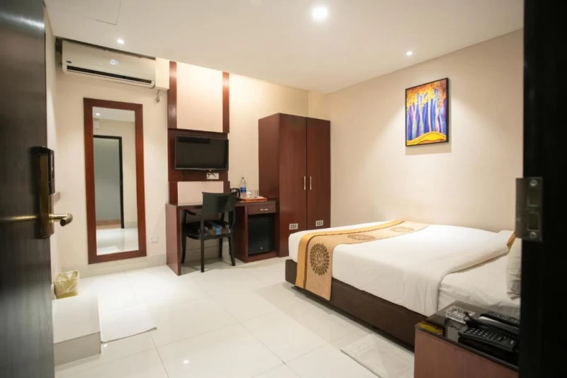 hotel-grand-royal