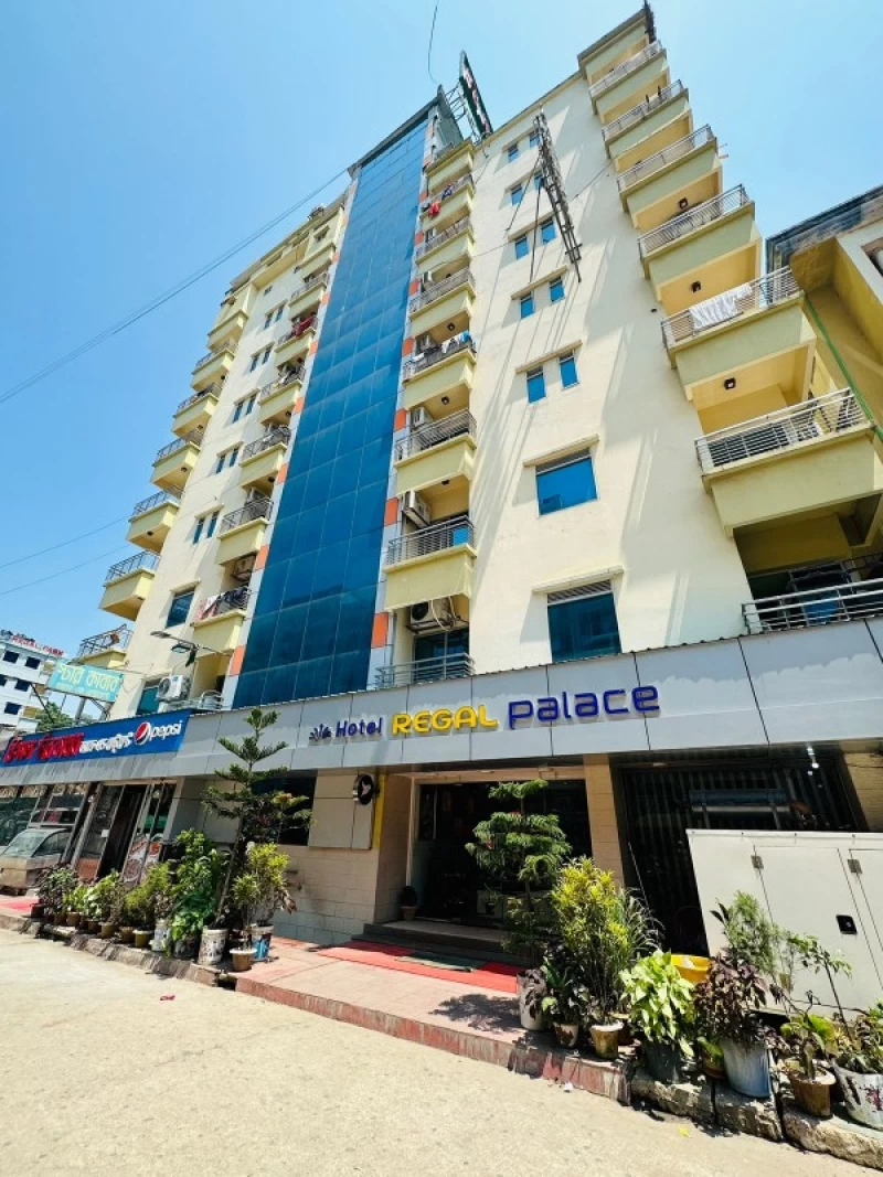 hotel-regal-palace