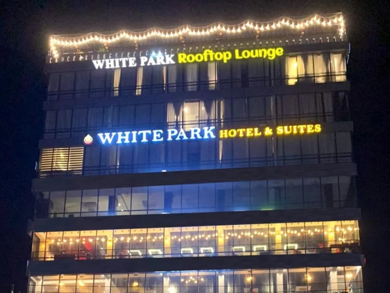 white-park-hotel-%26-boutique