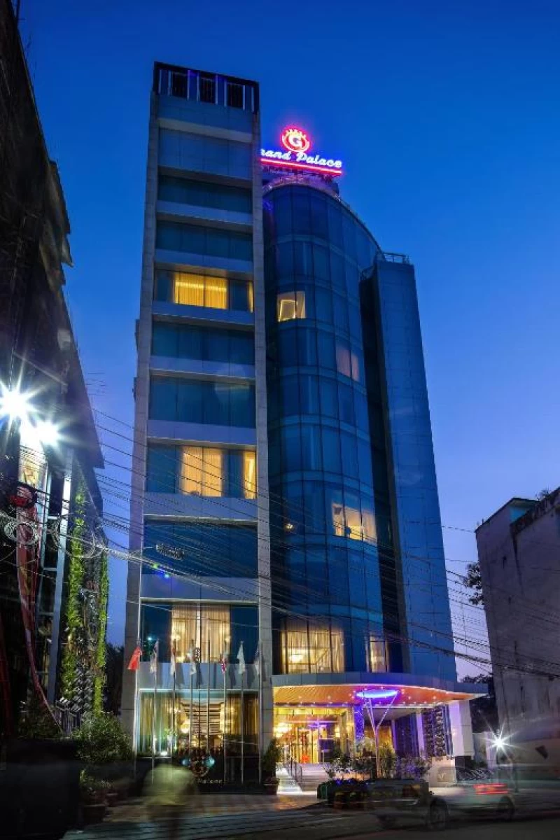 grand-palace-hotel-%26-resort